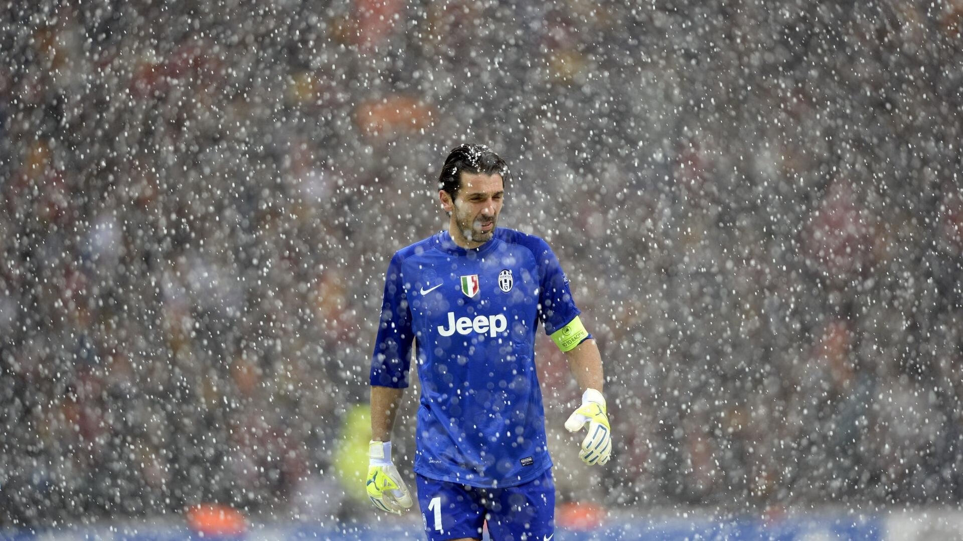 鏖战华沙，当韩国铁血遇上波兰之盾，奥恰洛夫一剑封天