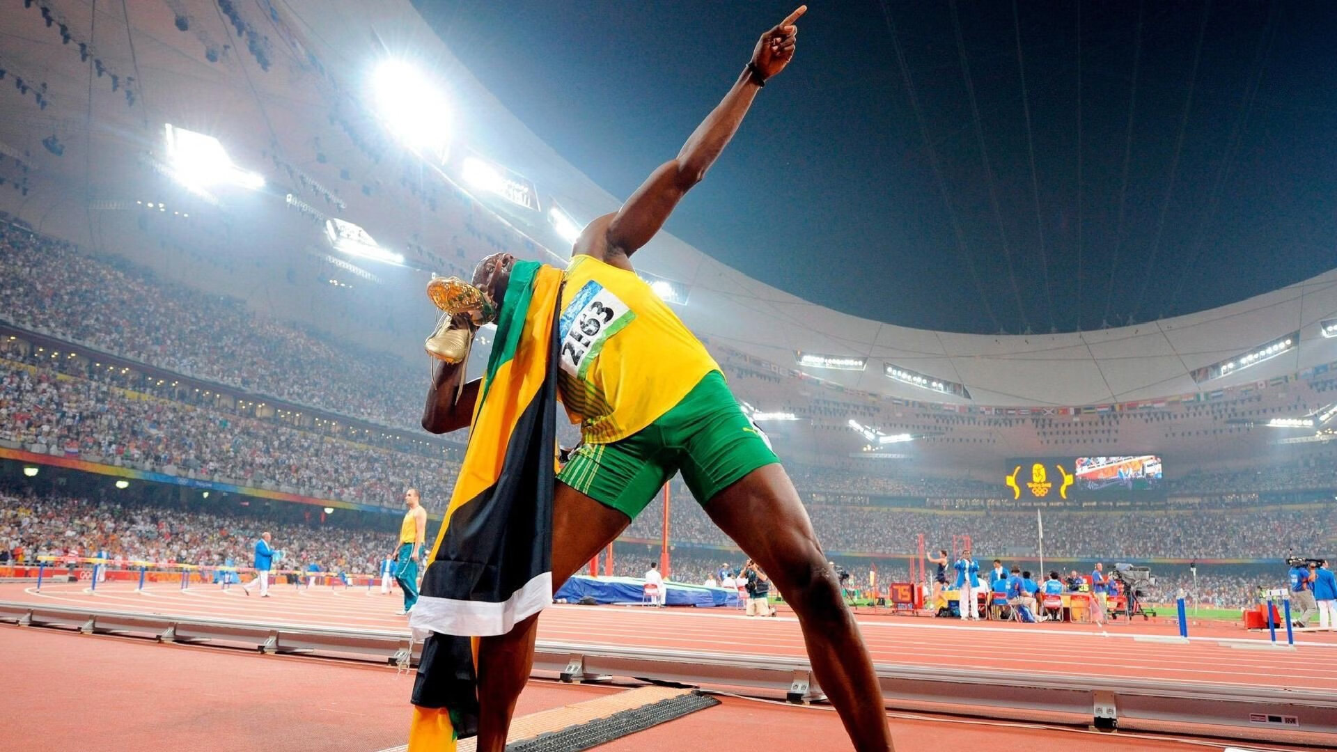 从红土到硬地,阿尔卡拉斯拉沃尔杯绝杀背后的法网启示与新纪录时代